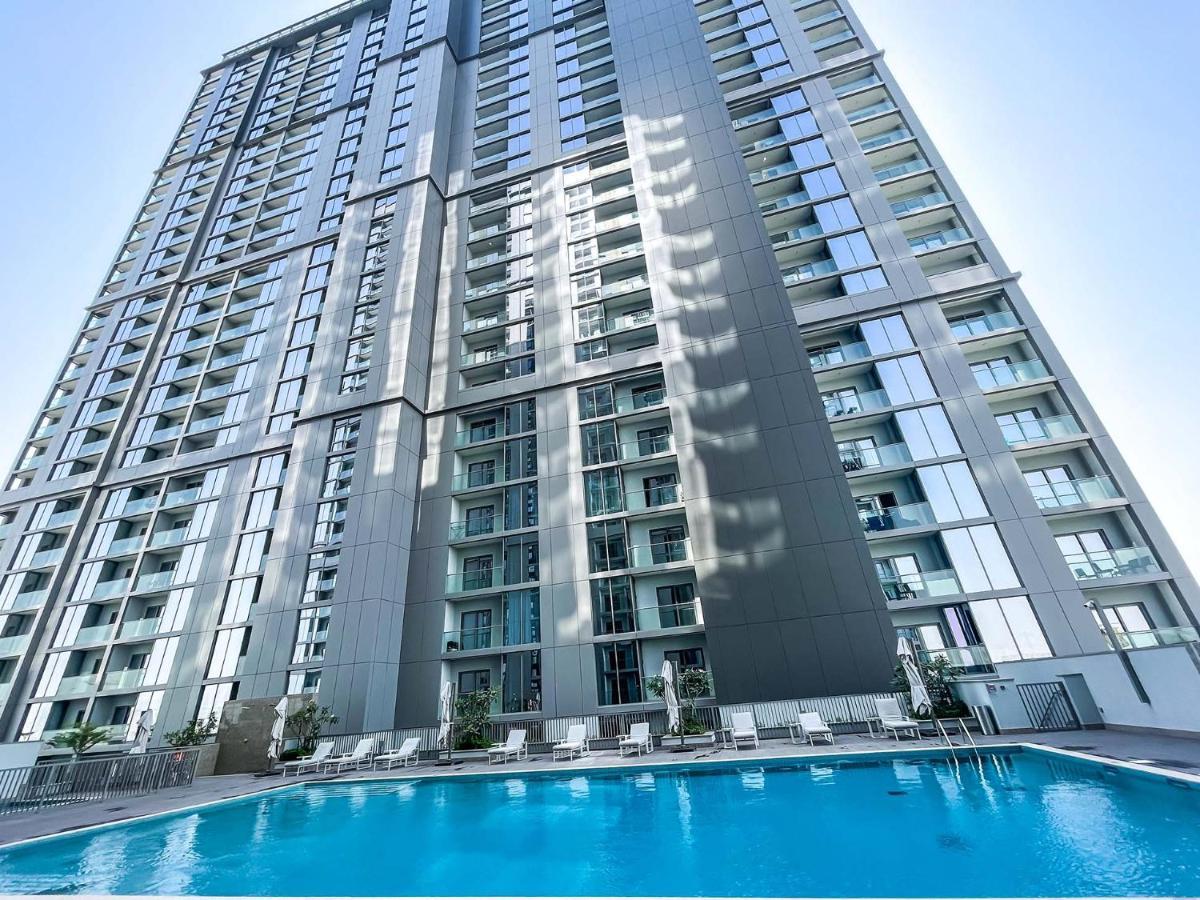 Stay By Latinem Luxury 2Br Holiday Home Cv B601 Near Burj Khalifa دبي المظهر الخارجي الصورة
