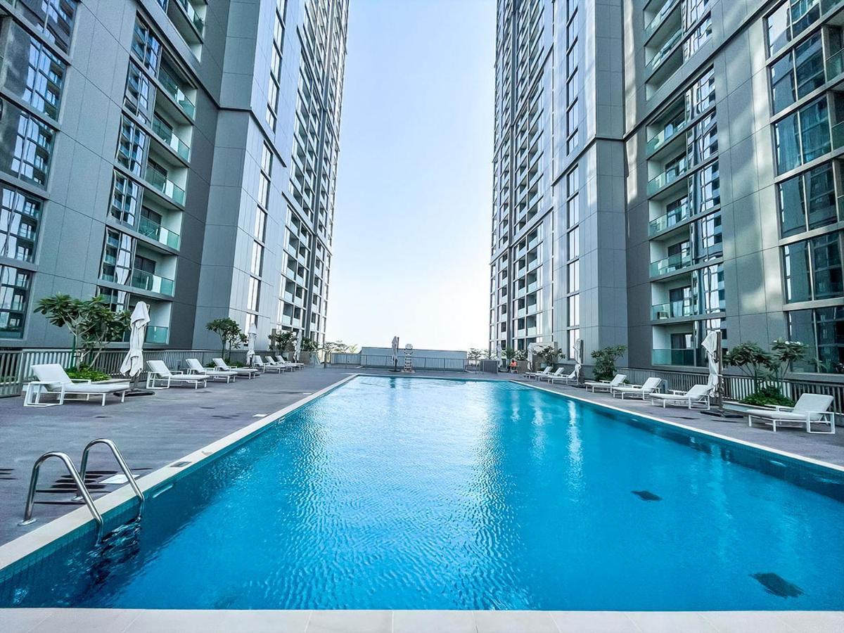 Stay By Latinem Luxury 2Br Holiday Home Cv B601 Near Burj Khalifa دبي المظهر الخارجي الصورة